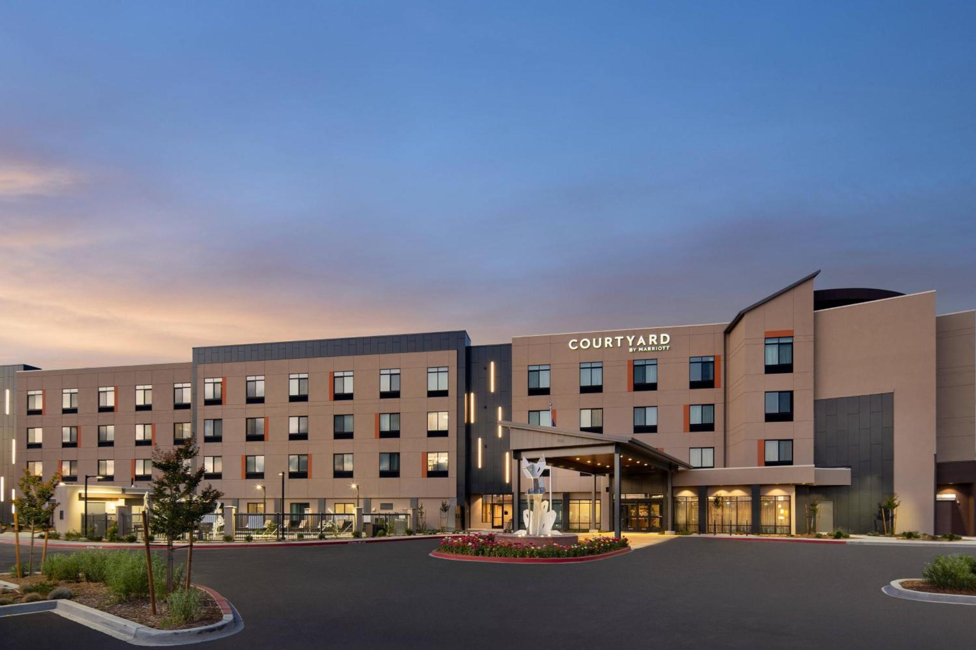 Courtyard By Marriott Petaluma Sonoma County Hotel Luaran gambar
